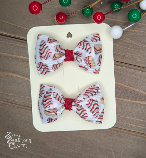 Itty Bitty Christmas Snack Cake Bows