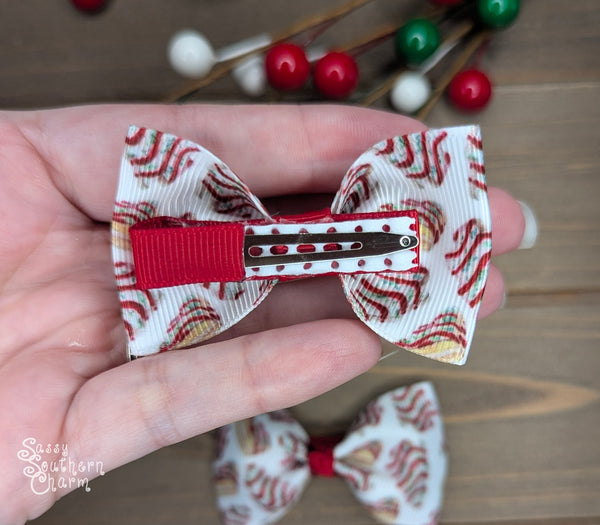 Itty Bitty Christmas Snack Cake Bows