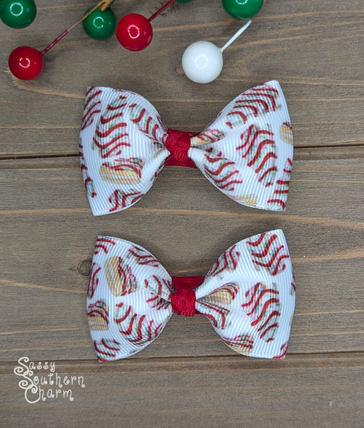 Itty Bitty Christmas Snack Cake Bows