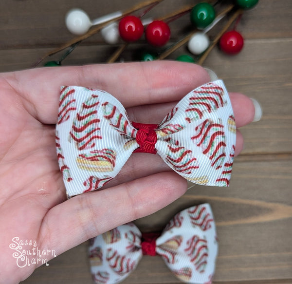 Itty Bitty Christmas Snack Cake Bows